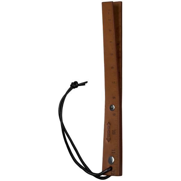 665 Leather Measured Punishment Gespleten Peddel